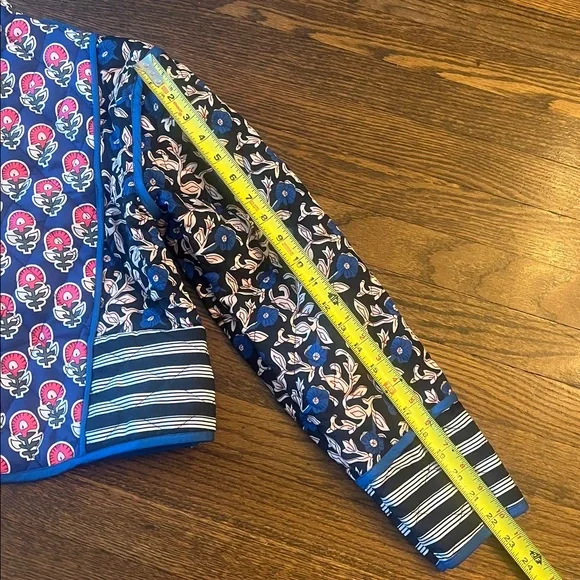 Reversible Quilted Cropped Dainty Floral Jacket - Picture 11 of 15